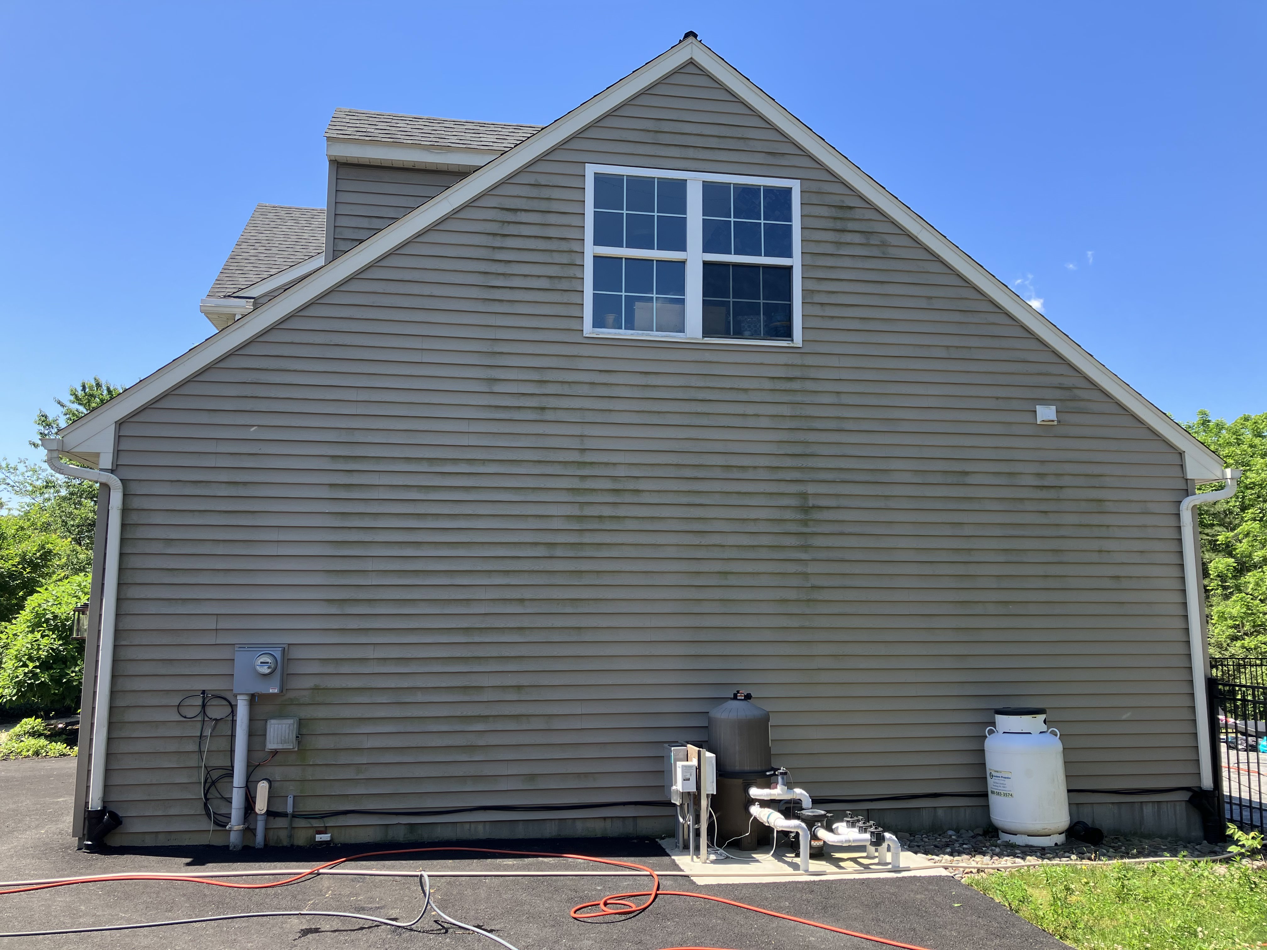 House Washing — Before